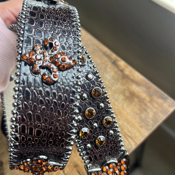 Western rhinestone belt With Blings  42” long - Picture 5 of 5